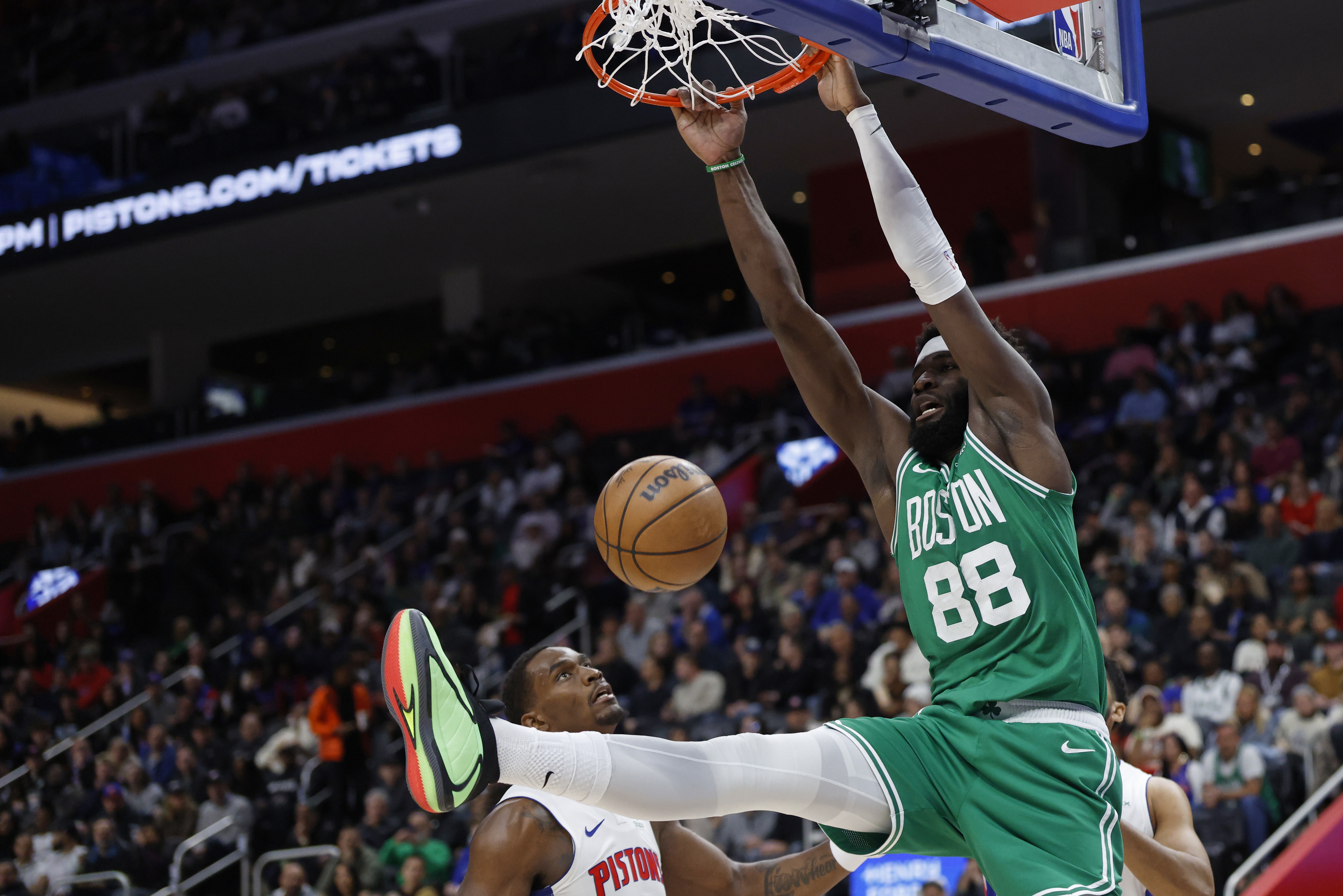 yl23455永利-明天绿军主场迎战开拓者 科塔&amp;米诺特出战成疑