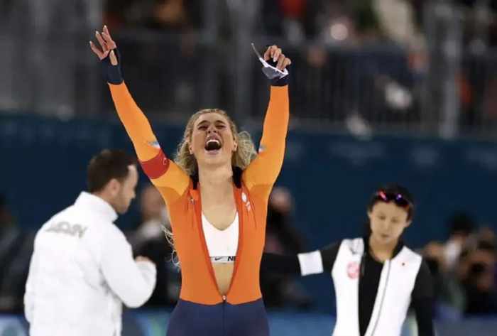 yl7703永利-耐克用一件内衣拿下全球热搜，“偷家”式营销赢麻了，FILA懵了|奥运|FILA(斐乐)|米兰冬奥会|nike|官方_新浪体育_新浪新闻