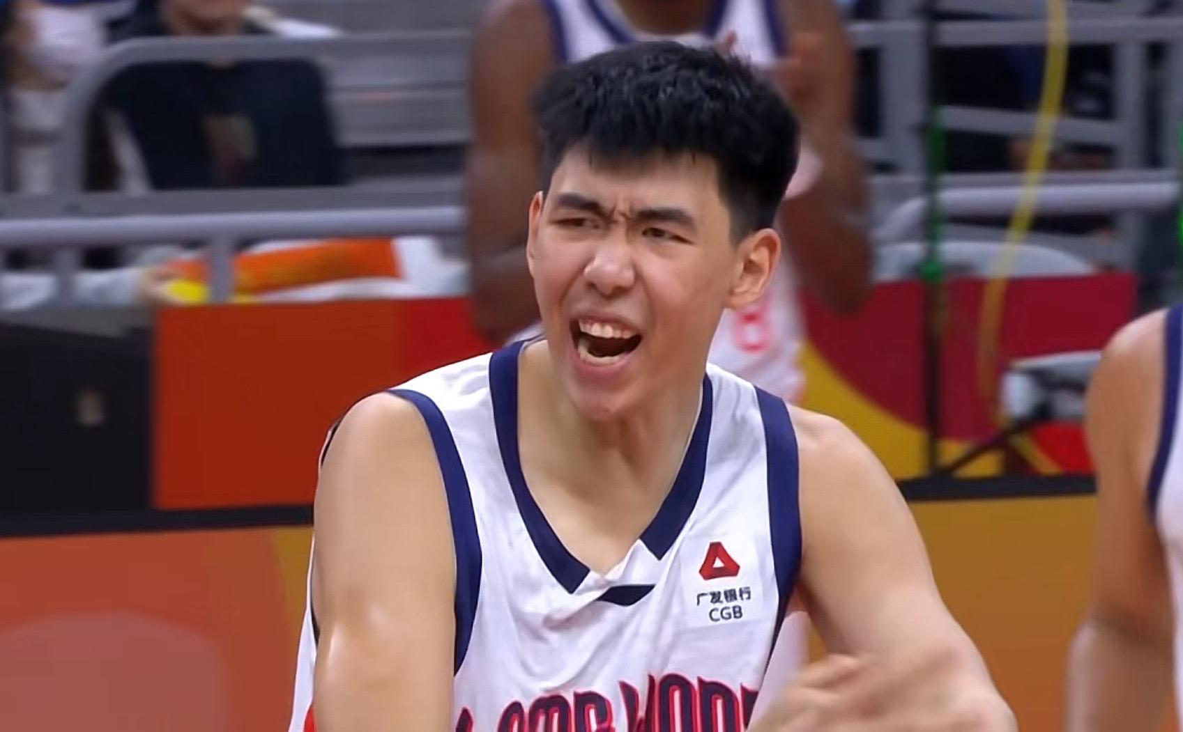 yl23455永利-广东3消息！徐昕轰17+10打脸杜锋，胡明轩正式归队，徐杰最新伤情